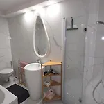La Karabane De Clement Appartement *